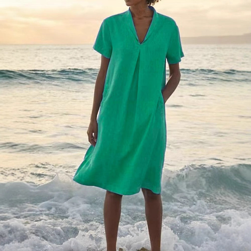 Bettina – Women's V-neck dress with pockets