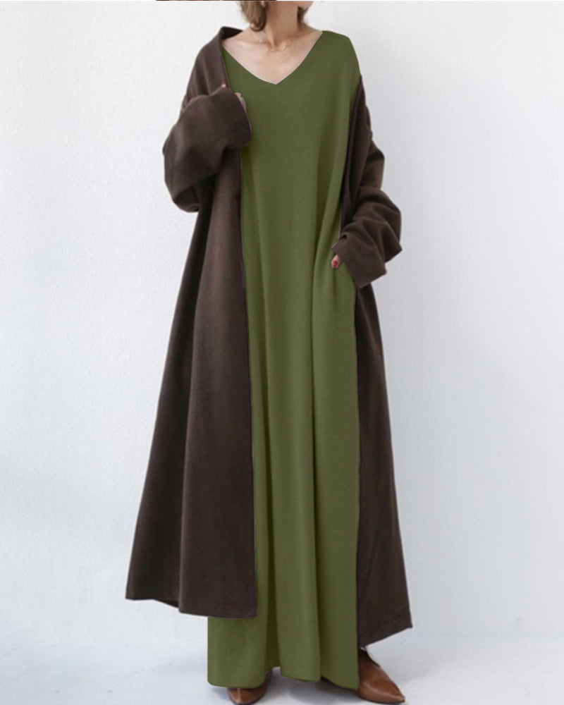Laluna | Fashionable long-sleeved dress with V-neck
