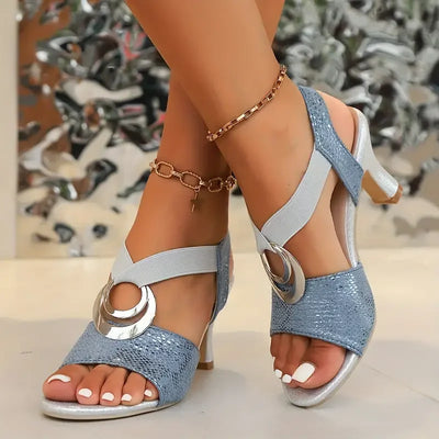 Jasmina – Elegant strap pumps with decorative buckle