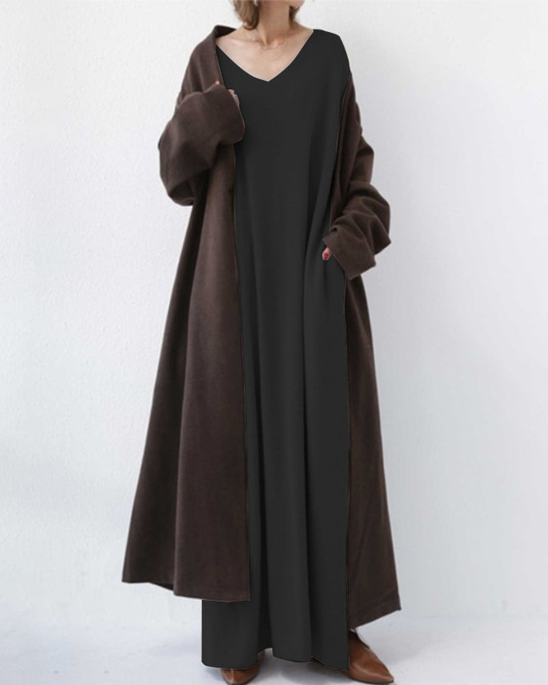 Laluna | Fashionable long-sleeved dress with V-neck